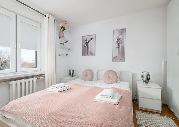 Rentplanet - Apartament Smolna